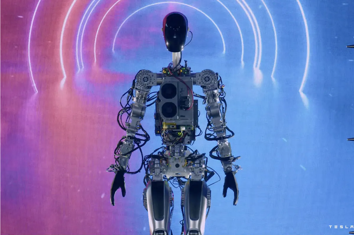 Tesla humanoid robot Optimus Prime debut Image source: Tesla AI Day video screenshot