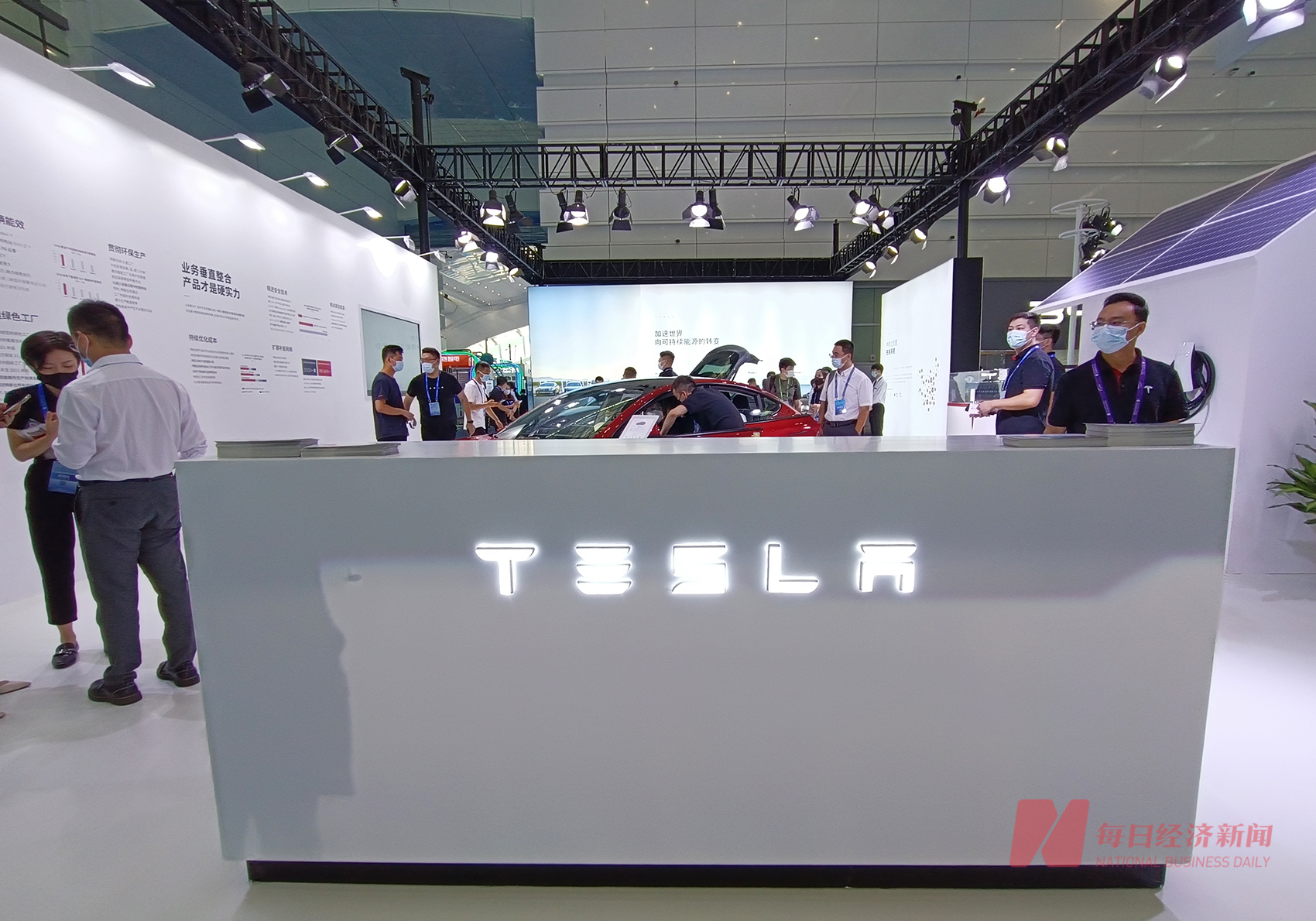 Model 3可能被推迟发货？特斯拉上海工厂再传停产：最快明日复工 - 哔哩哔哩