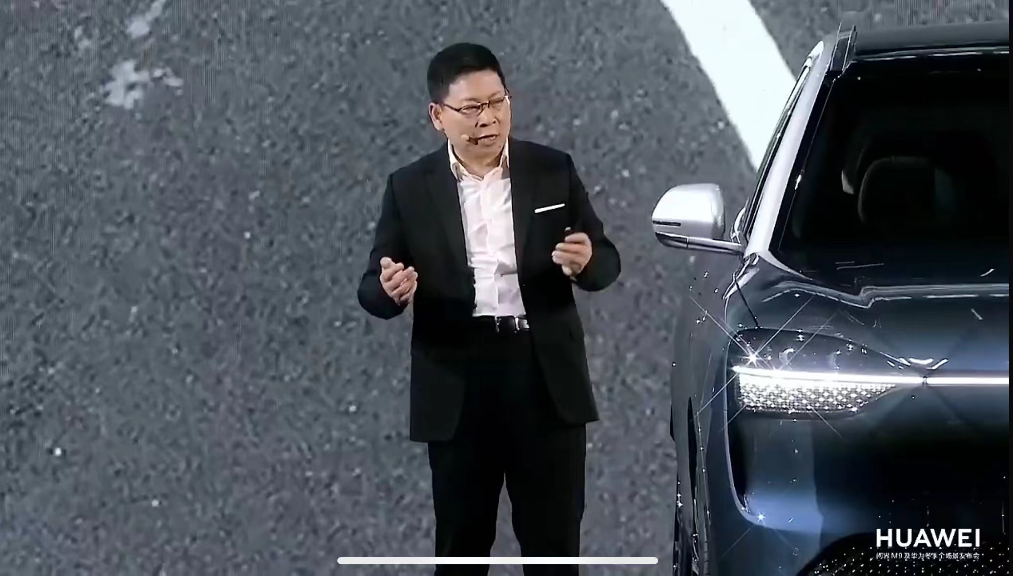 46.98万元起！华为正式发布问界M9，余承东：千万元内最好的SUV来了