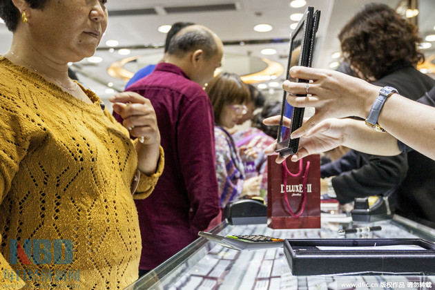 盘点中国游客买世界:从日本电器到瑞士手表 