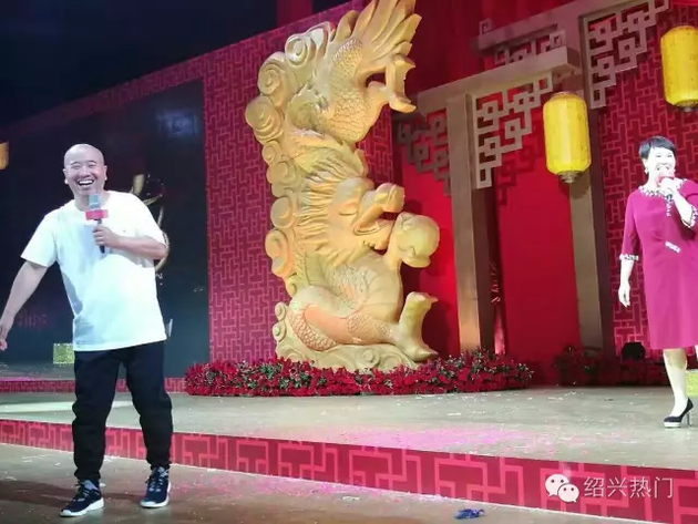 八年赚一万倍的这位股神婚了,曾感叹女人比