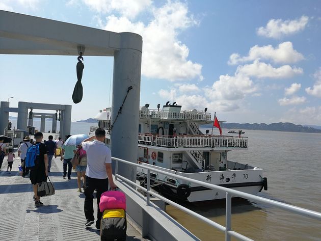 普陀山旅游冲刺IPO背后:主营业务增长承压 募