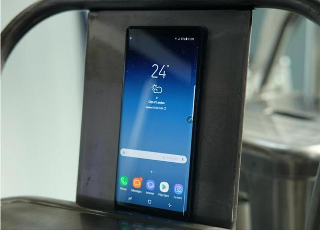 赶在iphone 8发售前,三星正式推出note 8(图)