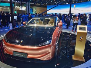 车展对话丨5年冲击百万销量目标 刘永灼：恒大不再是汽车门外汉