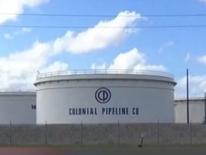 美国最大输油管线遭遇“最严重网络攻击”！17个州和华盛顿特区进入紧急状态，疑似黑客攻击方宣称是为“赚钱”…拜登发声