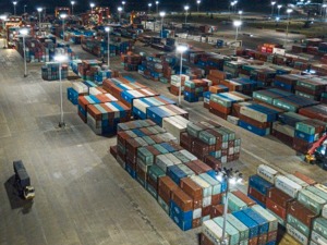 商务部：一季度中国与中东欧17国贸易额同比增长50.2% 电子商务合作对话机制将启动