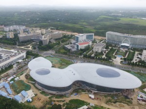自贸港建设一周年样本调查：免税政策每年为公司节省3亿元；用海外新药最快一周完成审批