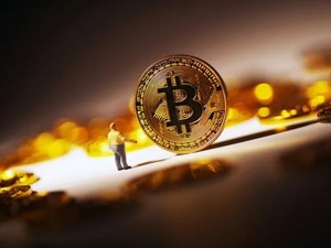 刚刚！金融委重磅定调！打击比特币挖矿和交易行为，比特币瞬间跳水5000美元