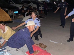大理漾濞地震亲历者说：地震来时“鸳鸯锅”变成了“混合锅” 当地酒店暂停对外接待