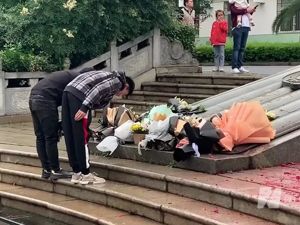 病危之际，袁隆平还惦记着这件事！市民夹道送别，齐喊“袁爷爷，一路走好”