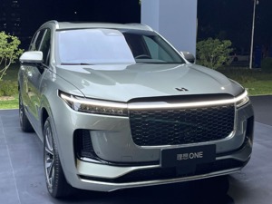 售价上涨1万元 驾驶辅助功能向特斯拉、蔚来等看齐 “单打独斗”的理想ONE能否持续发力？