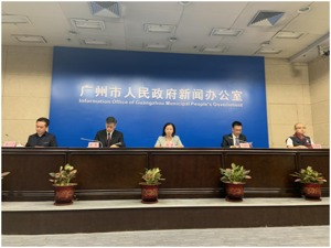 广州市疾控中心副主任张周斌：本次广州疫情的特点是密闭场合感染、传播快