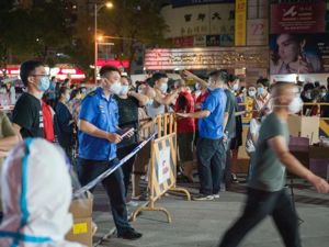 防控区域暂停快件揽收，公交地铁“只下不上”！广州通报，核酸排查发现感染者20人，均为印度发现变异株，传播速度极快！