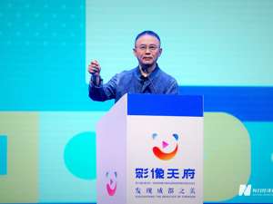 中国著名导演尚敬：成都的美不用去发现，因为它到处都是