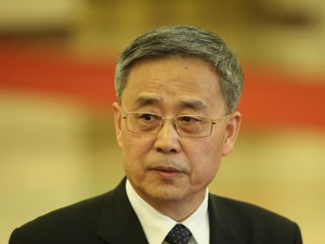 郭树清：押注房价永远不会下跌的人最终会付出沉重代价