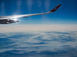 五一客流复苏难敌疫情冲击  5月广深机场总吞吐量环比流失超50万人次
