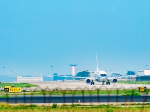 中国驻美国大使馆发布通知，签证处拟在本地招聘6名文职雇员