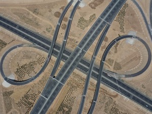 全面推广高速公路差异化收费：分路段、分时段、分出入口……9月底前做好费率调整等工作