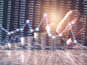 牛人重仓｜“淘金先富卖铲人”，这只股正处于行业风口！券商：还要再涨64%