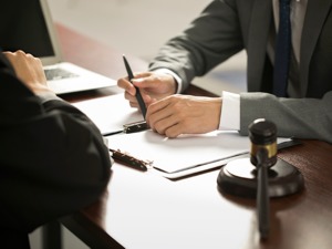 黑石30亿美元正式收购SOHO中国，潘石屹夫妇保留9%控股权