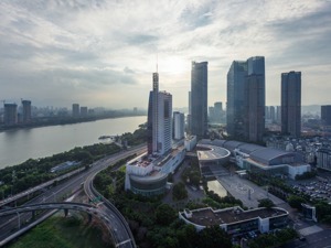 城市24小时 | 厦门、泉州让一让，福州时代来了