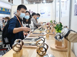 跨境电商规模5年增近10倍！国务院要求扩大跨境电商综合试验区试点