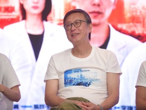 专访《中国医生》导演刘伟强：我忍不住落泪，因为那是我们共同的经历