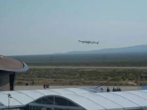 抢先一步！71岁亿万富豪成为“太空旅游”第一人，比贝索斯提前9天，妻子此前扬言若失败不会参加葬礼