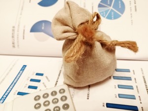 动用逾6成可用资金，三孚股份接盘亏损资产并提供借款 双方早有渊源