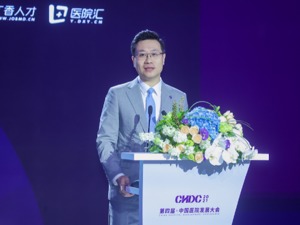 6成医学生考虑毕业转行、2成医护兼职微商 医院“砸钱”、“攻心”忙抢人