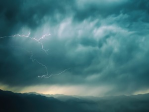 郑州遭遇罕见暴雨——道达早评
