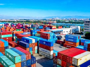 采购贸易专列：四川隆昌4000亿小商品搭乘中欧班列驶向欧洲