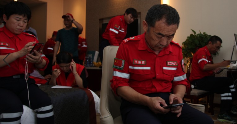 郑州市红十字水上义务救援队：亟需冲锋舟和潜水设备  请爱心人士勿占求救线路