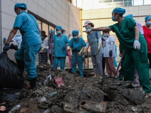 图集丨从“水中孤岛”到复工复医 郑州阜外华中心血管病医院下周重启