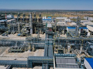 采用中国石油自主技术  引领炼化企业先进水平 国内首套自主知识产权乙烷制乙烯项目 投料开车成功