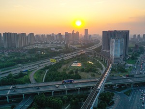 近40年巨变，城市群如何重构中国经济版图？