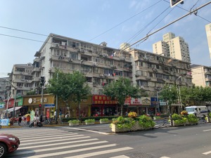 楼市调控1个月66次！购房者开始动摇：有人放弃假离婚，有人庆幸没接学区房