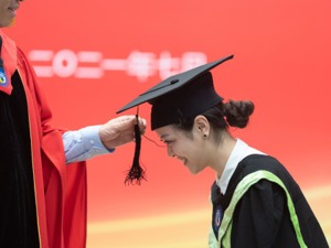 怀进鹏履新教育部部长：曾提倡有温度的教育 要培养学生真正的想象力和对问题的质疑能力