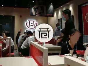 瑞幸咖啡前高管来西安卖面条，老陕会买账吗？