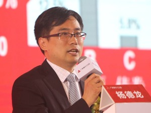 前海开源基金董事总经理杨德龙做客每经APP直播间：业绩支撑资源股大涨 新能源仍是一片蓝海