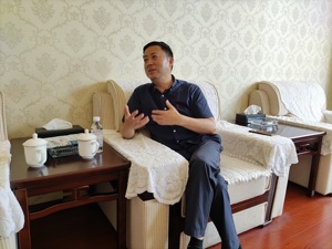 上市周年看成长｜专访大宏立董事长甘德宏：我是一个长期主义者 上市一年给自己打70分