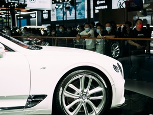专家解析2021成都车展：自主品牌冲高占C位 “缺芯”正加剧影响车市