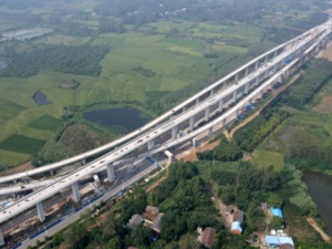 国家发改委：到2025年基本建成西部陆海新通道 加强通道内联辐射、推进通道对外联通