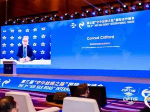 国际航空运输协会副理事长Conrad Clifford：呼吁通过全球合作逐步开放边境