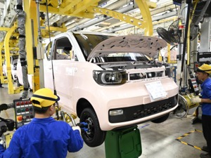 汽车“缺芯”如何破题？工信部答每经问：加快替代方案投入运行使用 优化产业链布局