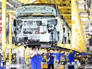 汽车“缺芯”但出口倍增？国家统计局答每经问：我国汽车产业体系完整，配套能力强