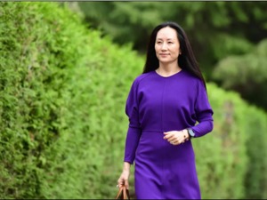平安到家！孟晚舟乘坐的包机抵达深圳宝安国际机场