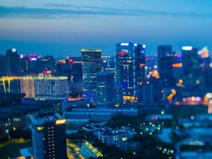 创投圈的资本大佬，最近都在赶往成都