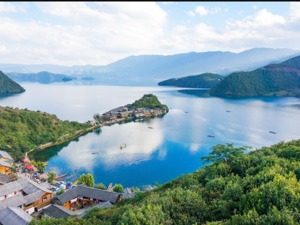 十一黄金周，一座旅游城市试图走出谷底