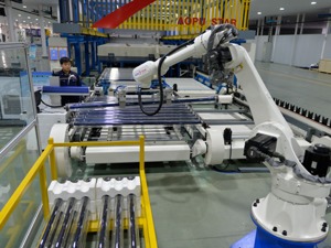 制造业的“回望与追赶”：国家品牌如何跃升？